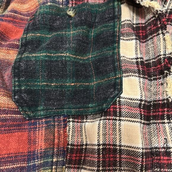 NWT Multicolor flannel Urban outfitters XS - Picture 3 of 4